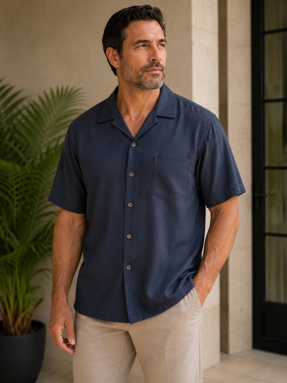 Tommy Bahama 100% Silk Camp Shirt Men's XXL Navy Blue Button-Up Hawaiian Resort